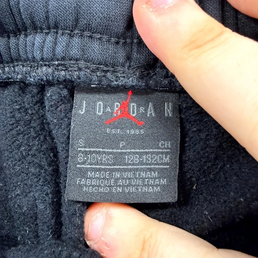 Jordan Essentials Fleece Jogger Pants Boys S Fits 23x21* Black Training Gym Wear